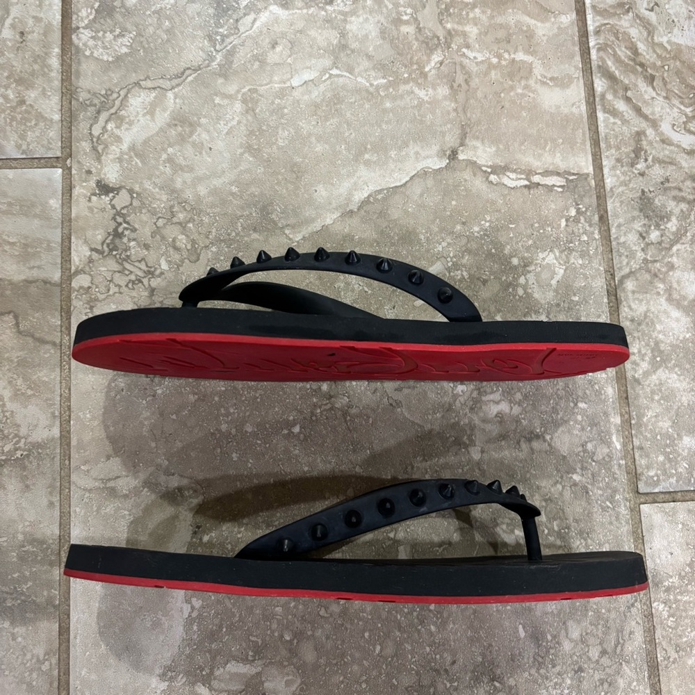 Christian Louboutin Loubi Flip Woman Flip-flops - RubberBlack Sz IT40 (Sz 10 US) - Picture 6 of 10